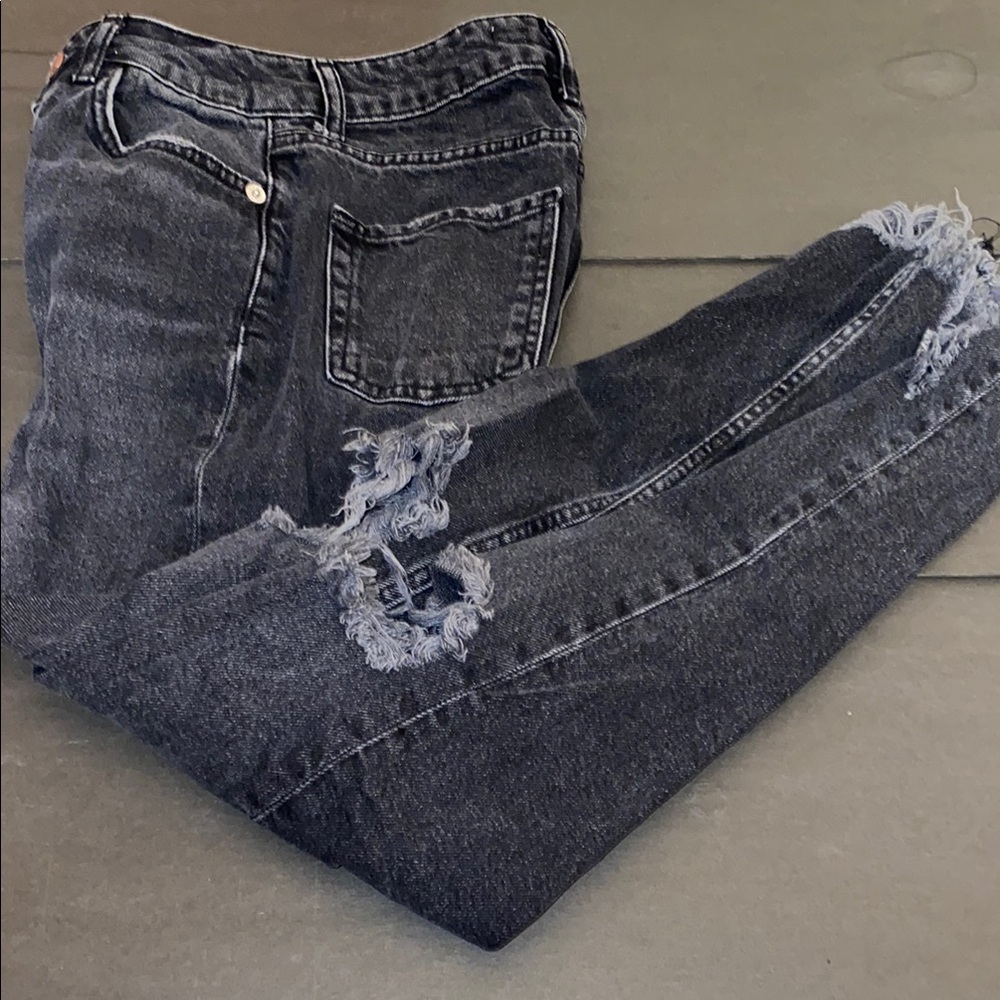 Zara Size 2 Faded Black Boyfriend Button Fly Jeans with Distressed Vintage Look